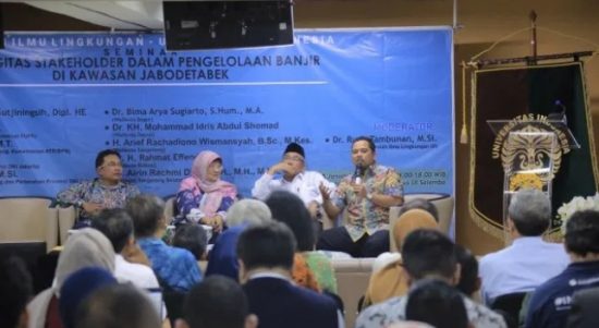 walikota Tangerang dalam seminar