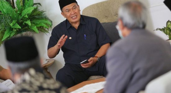 walikota bandung bantu siswa rmp sma