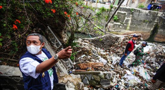 pemkot Bandung bakal normalisasi sungai (1)