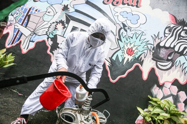 Fasilitas penanganan Covid-19 di RW 02 Sarijadi