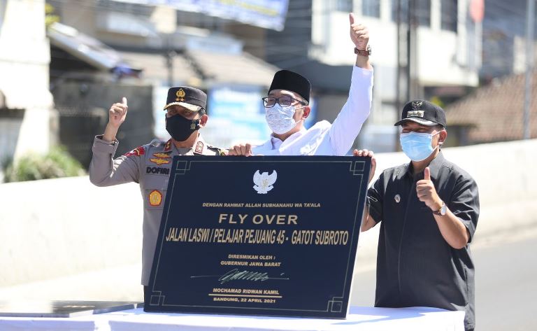 peresmian dua fly over