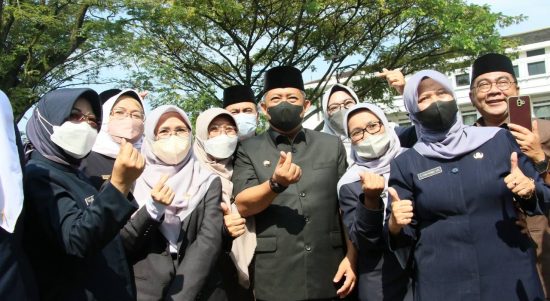 Yana Lantik 130 Pejabat fungsional dan administrasi (1)