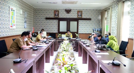 Rapat Kerja Bapemperda DPRD Kota Bandung, Bahas Tindak Lanjut Rencana Pencabutan Perda LKK