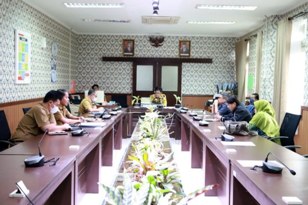 Rapat Kerja Bapemperda DPRD Kota Bandung, Bahas Tindak Lanjut Rencana Pencabutan Perda LKK