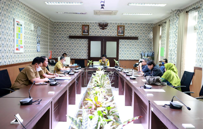 Rapat Kerja Bapemperda DPRD Kota Bandung, Bahas Tindak Lanjut Rencana Pencabutan Perda LKK