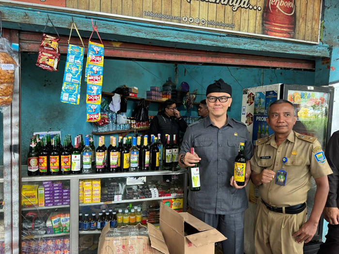 Maraknya Penjualan Miras Ilegal Di Bulan Ramadhan, Wakil Ketua DPRD Kota Bandung Lakukan Sidak ke Beberapa Lokasi