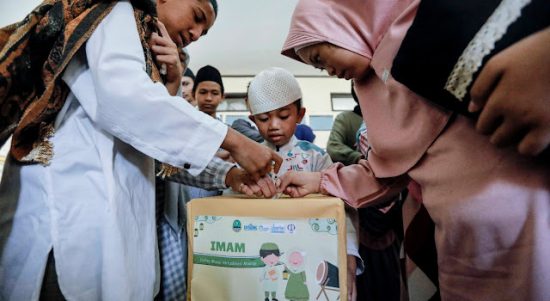 Siswa SLB ABC YPLAB Sukarela Sisihkan Uang Saku Untuk Turut Serta Sukseskan Program IMAM