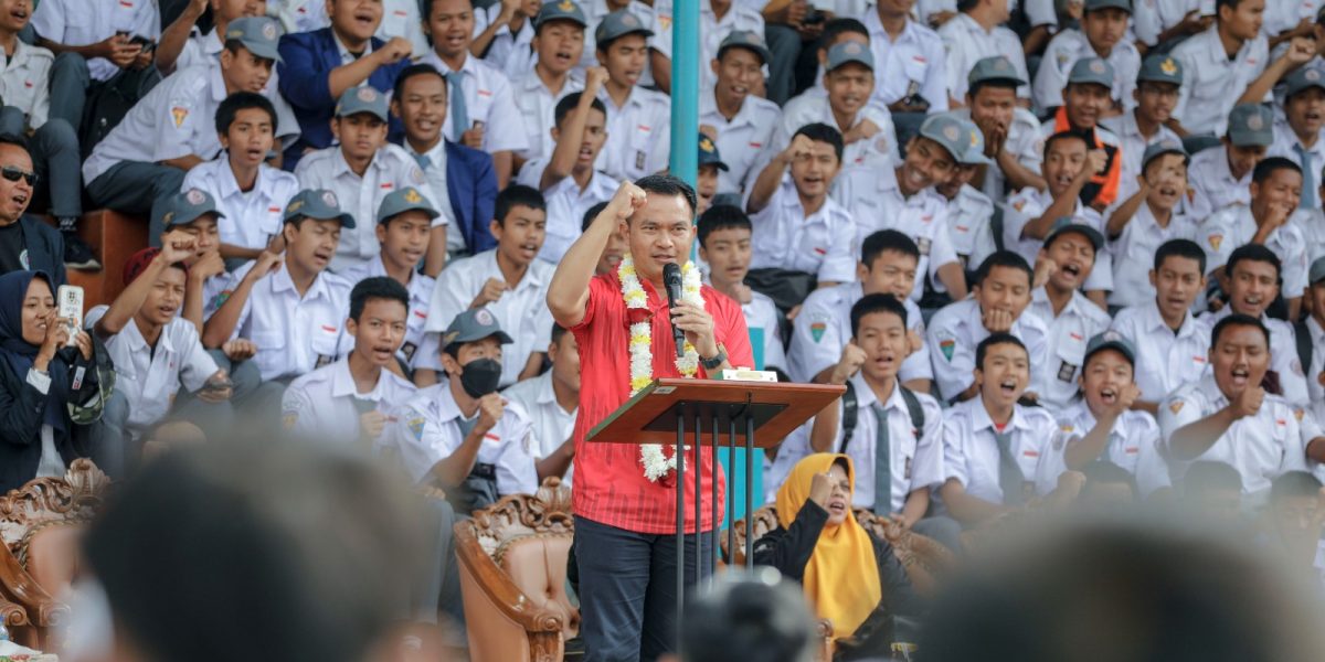 Buka Kejuaraan Futsal SMKN 2 Garut Cup, Kadisdik Jabar: Bangun Semangat dan Tekad