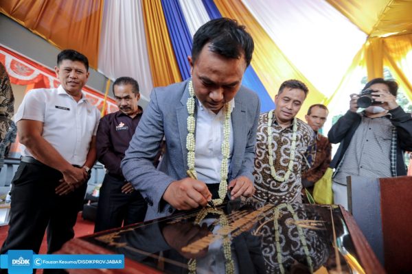 2 SLB Swasta di Kabupaten Ciamis Resmi Beralih Status Negeri
