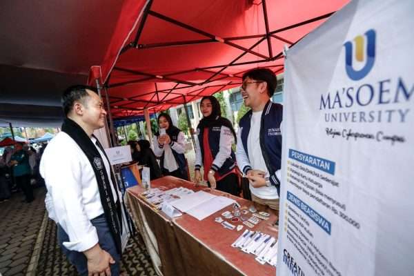 Hadiri Smaja University Fair 2024, Kadisdik: Jangan Salah Pilih Lingkungan