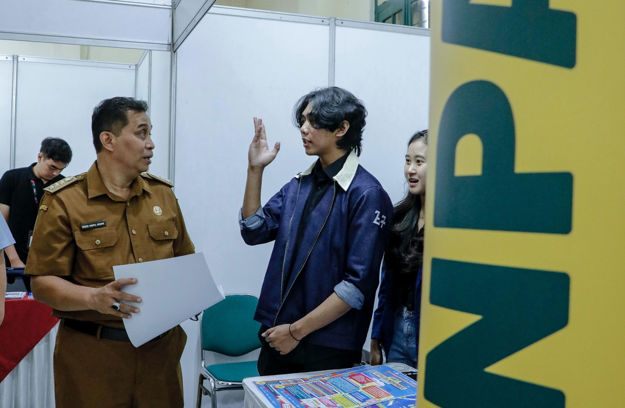 Plh Kadisdik Buka Edupassion